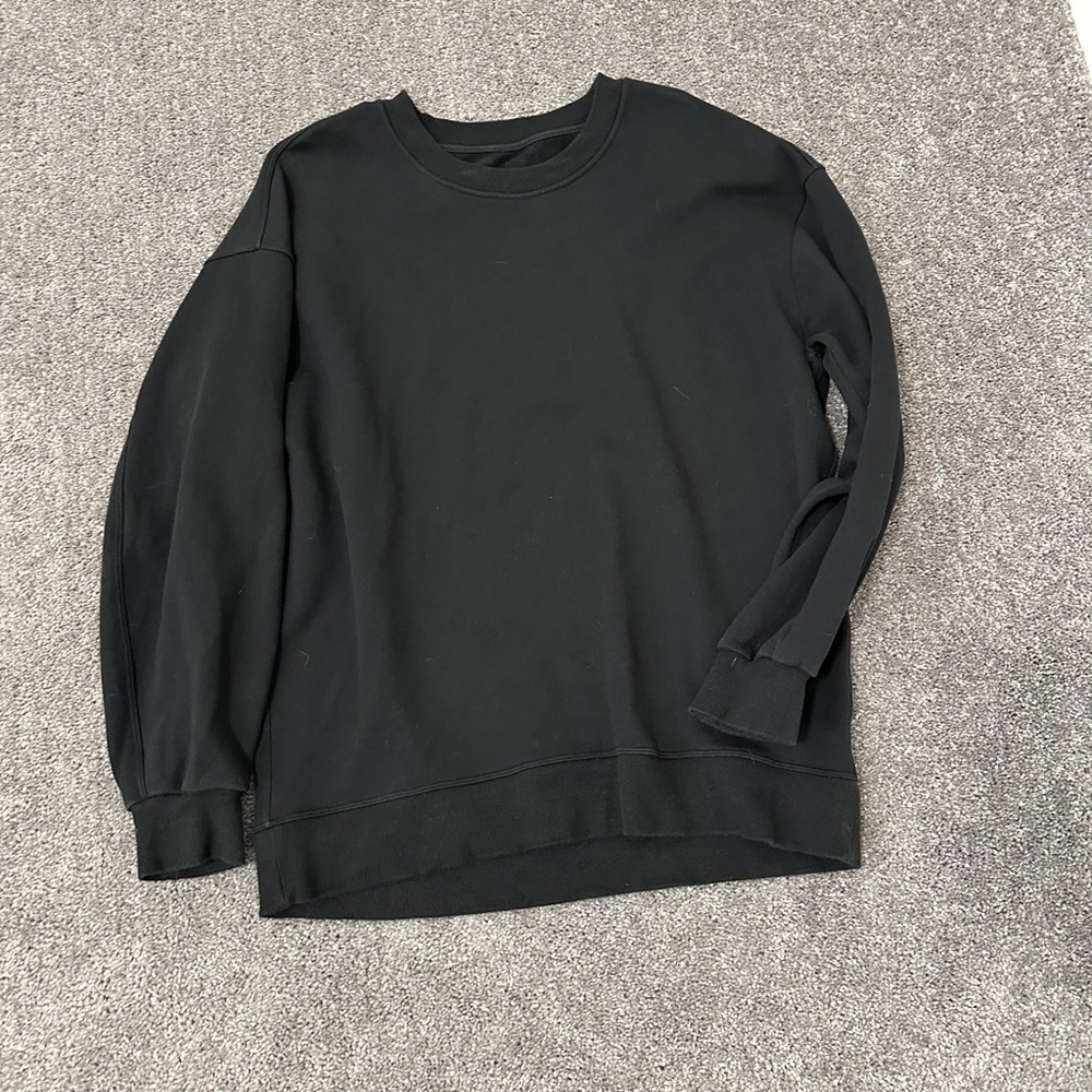 perfectly oversized crew
